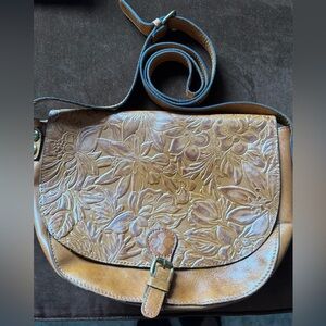 Patricia Nash Tan Leather Rosolini Floral Tooled Buckle Crossbody Saddle Bag